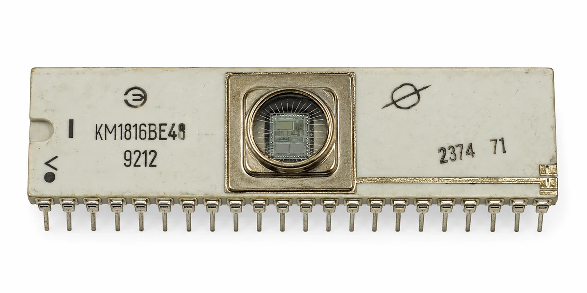 КМ1816 40 ног, с зеркалом — внешний вид прибора